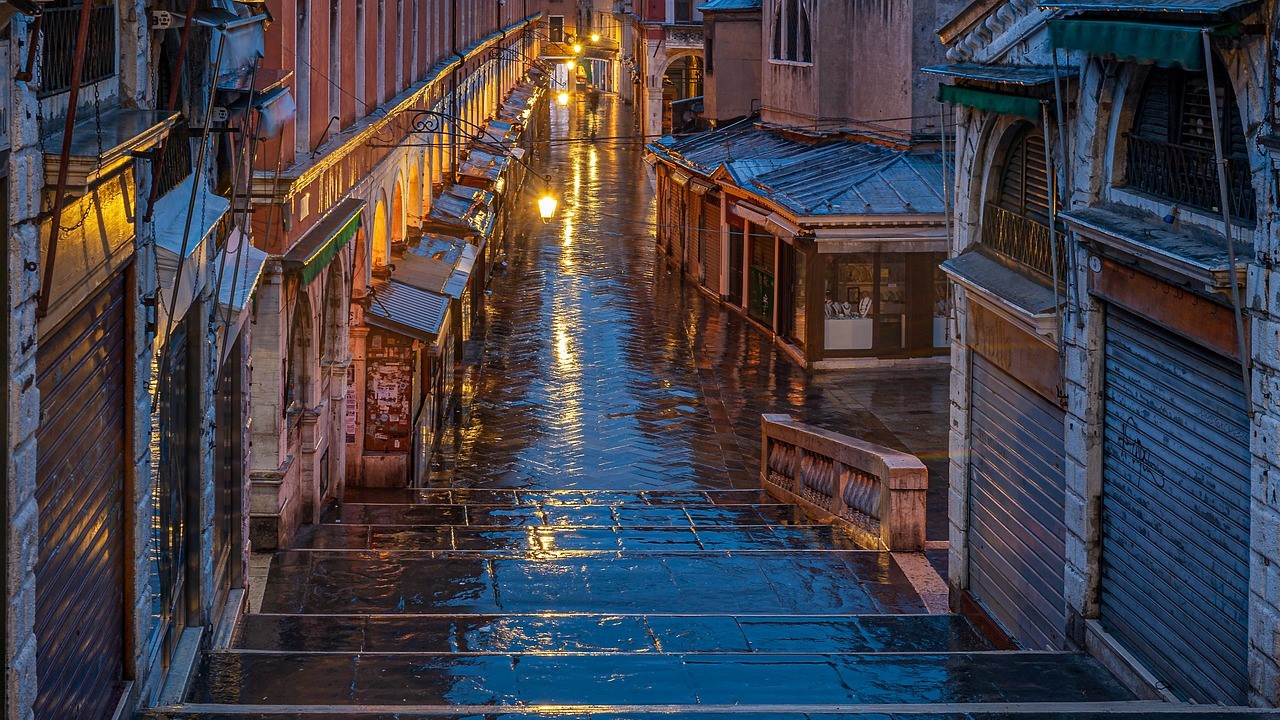 城市更新是政府投資支持重點，未來五年地下管網投資約4萬億